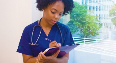 Get on the fast track to becoming a nurse